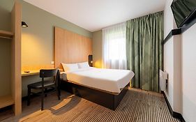 B&B Hotel Calais Centre St Pierre